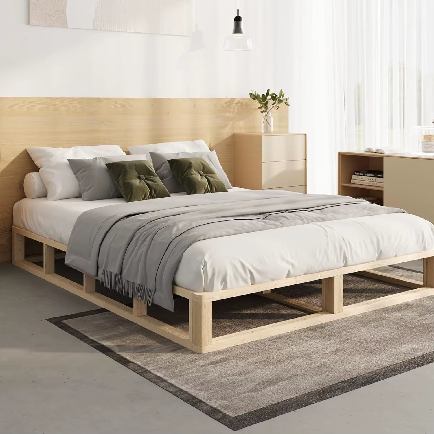 Queen Bed Frame with Solid Wood Frame Platform Bed and Wooden Bed Base